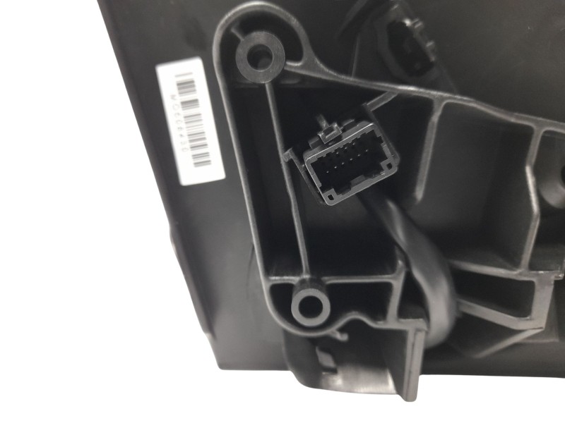 Recambio de retrovisor izquierdo para renault megane iii berlina 5 p referencia OEM IAM 963020180R  1051986012/27805881/5570491/