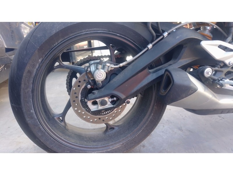 Recambio de llanta para triumph street triple 765 rs street triple 765 rs referencia OEM IAM   