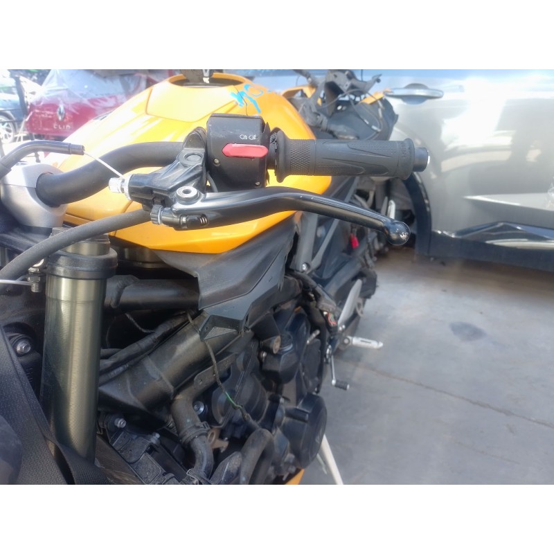 Recambio de maneta exterior delantera izquierda para triumph street triple 765 rs street triple 765 rs referencia OEM IAM   