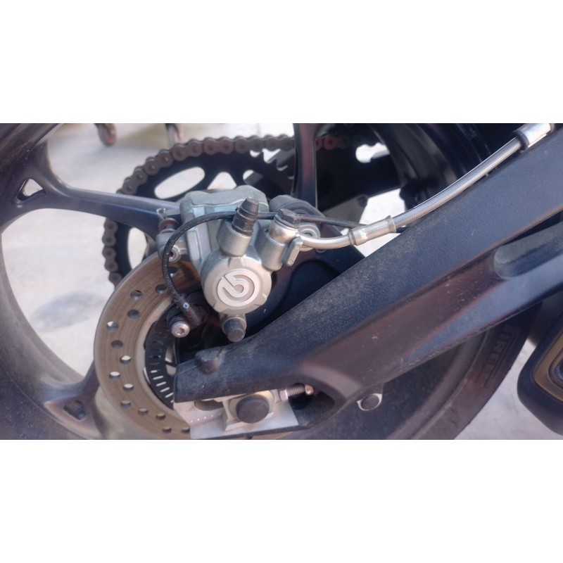 Recambio de pinza de freno trasera derecha para triumph street triple 765 rs street triple 765 rs referencia OEM IAM   