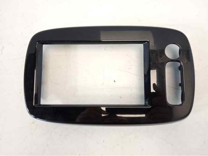 Recambio de moldura para smart fortwo coupe electric drive (453.391) referencia OEM IAM A4536805002  