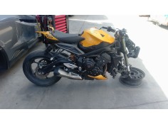 TRIUMPH STREET TRIPLE 765 RS