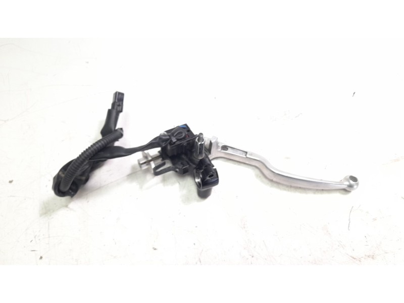 Recambio de maneta izquierda para yamaha tracer tracer 9 (rn70) referencia OEM IAM B5U839120000  