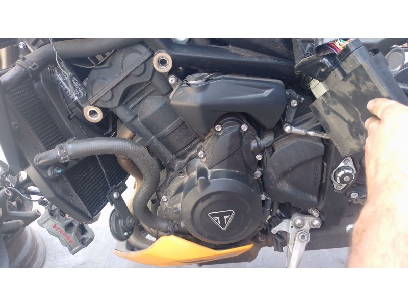 Recambio de motor completo para triumph street triple 765 rs street triple 765 rs referencia OEM IAM   