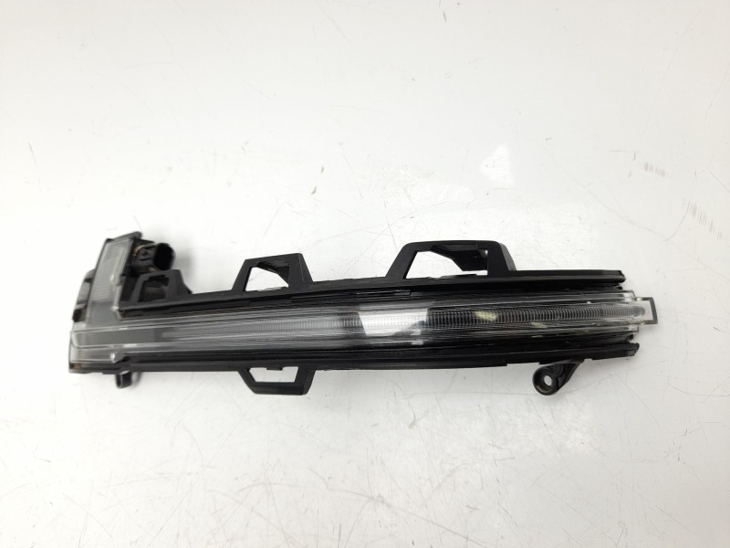 Recambio de piloto retrovisor izquierdo para bmw serie x3 (g01) xdrive 20d referencia OEM IAM 63137441439  