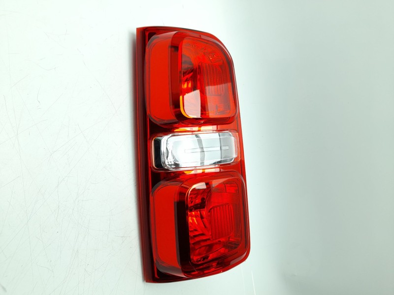 Recambio de piloto trasero izquierdo para citroën jumpy combi referencia OEM IAM 9808243180  103F07620771/16309201/2360551/TY944