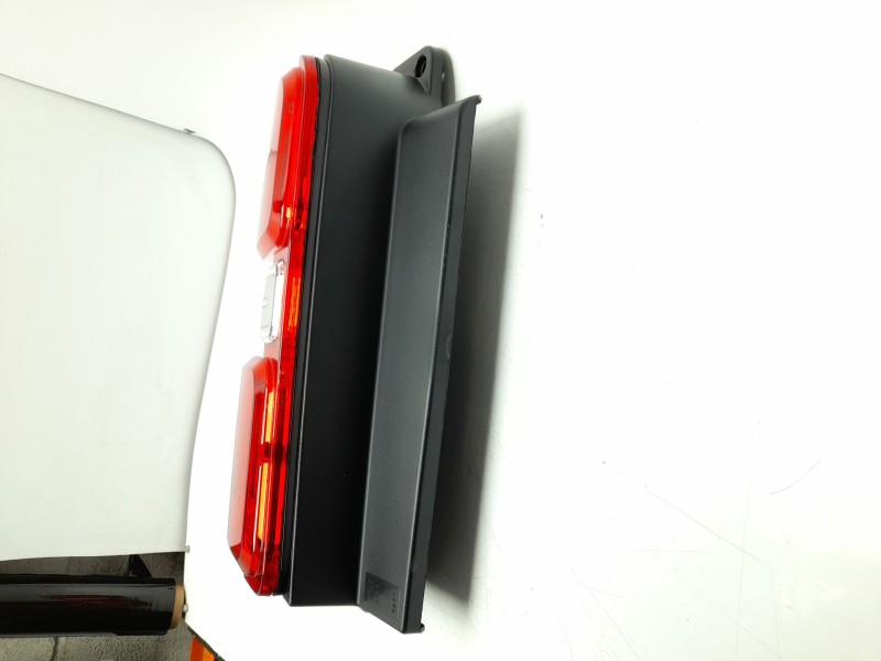 Recambio de piloto trasero izquierdo para citroën jumpy combi referencia OEM IAM 9808243180  103F07620771/16309201/2360551/TY944