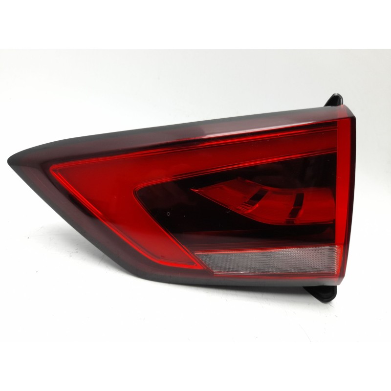 Recambio de piloto trasero derecho interior para mg zs suv (azs1) 1.0 t-gdi referencia OEM IAM 10571684  MG6044153