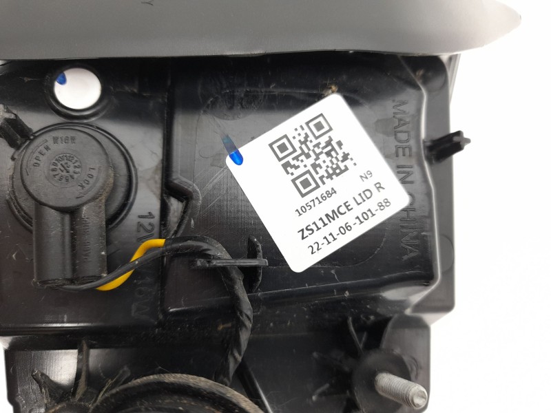 Recambio de piloto trasero derecho interior para mg zs suv (azs1) 1.0 t-gdi referencia OEM IAM 10571684  MG6044153