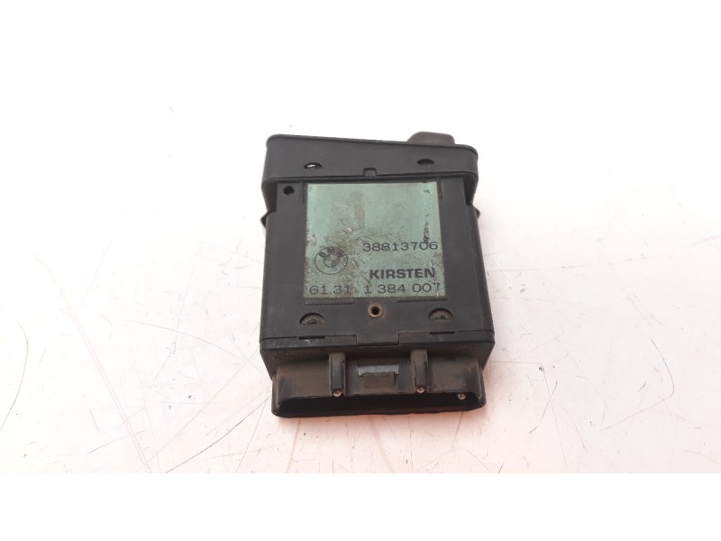 Recambio de centralita luces para bmw serie 5 berlina (e34) 2.0 24v referencia OEM IAM 38813706  