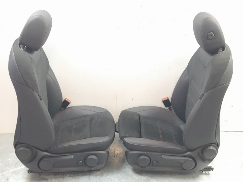 Recambio de juego asientos completo para mercedes-benz eqb (x243) eqb 250+ (243.602) referencia OEM IAM 1779103707  