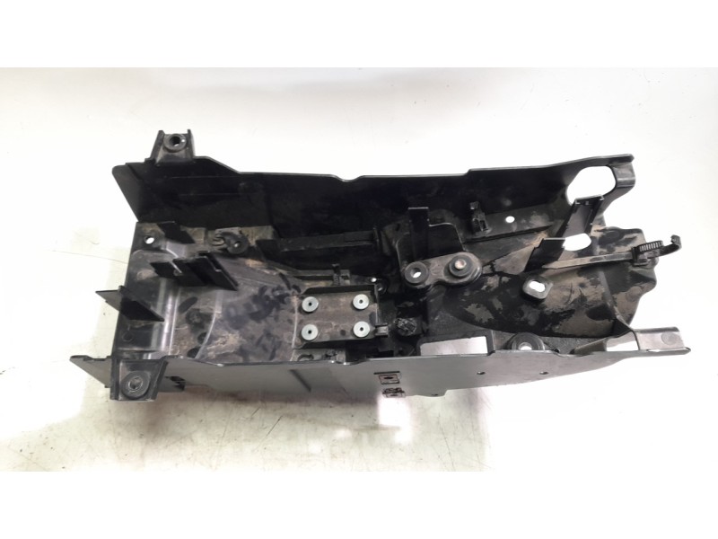 Recambio de moldura para yamaha tracer tracer 9 (rn70) referencia OEM IAM B7N8212B  