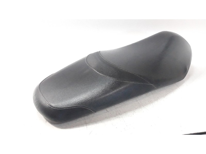 Recambio de asiento para sym jet 14 125 referencia OEM IAM 77200X8A000RH  