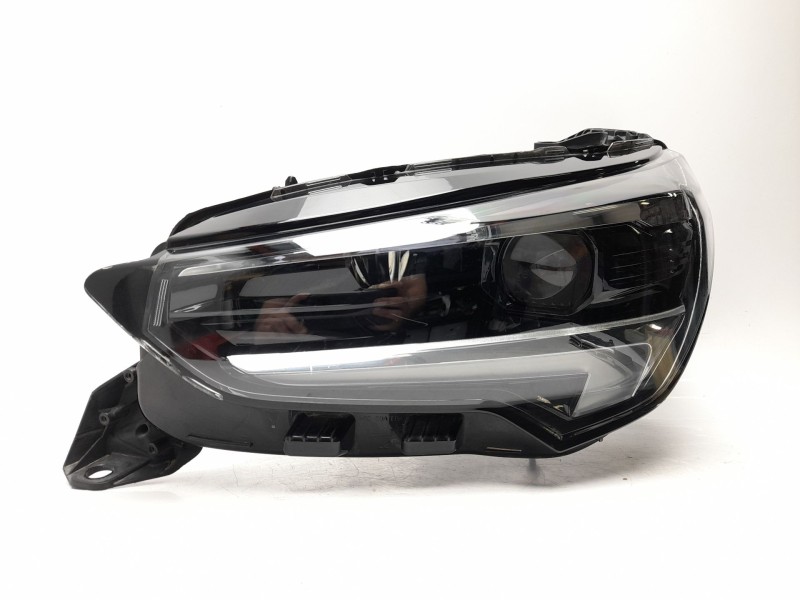 Recambio de faro izquierdo para opel corsa f (p2jo) corsa-e (68) referencia OEM IAM 39162658  