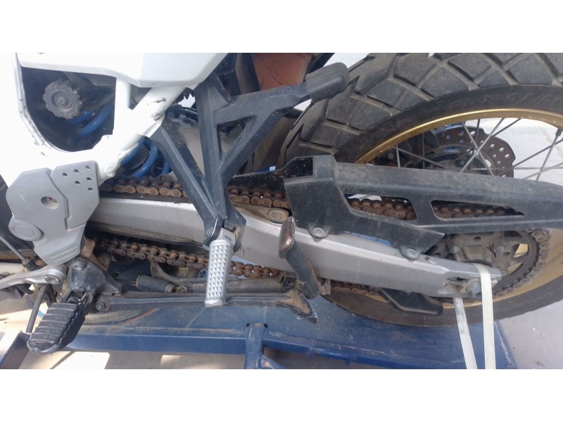Recambio de estribera izquierda para honda crf crf 1000 l africa twin referencia OEM IAM   