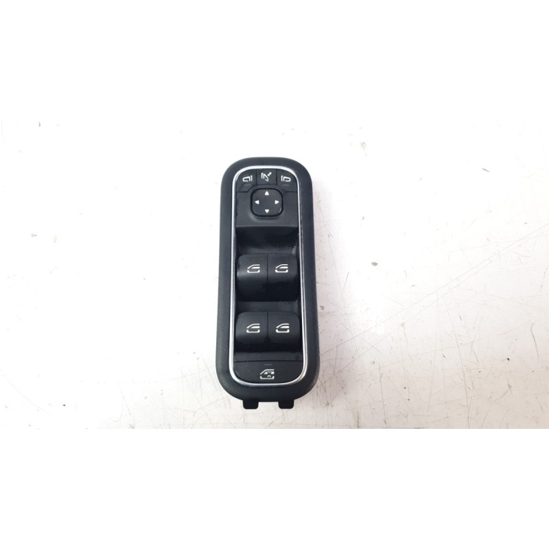 Recambio de mando elevalunas delantero izquierdo para mercedes-benz clase a (bm 177) a 200 (177.087) referencia OEM IAM A1679050