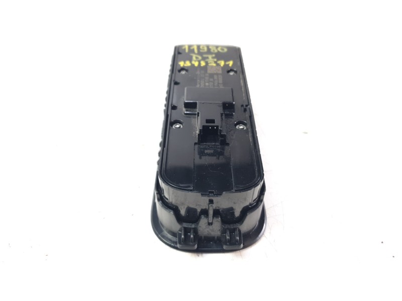 Recambio de mando elevalunas delantero izquierdo para mercedes-benz clase a (bm 177) a 200 (177.087) referencia OEM IAM A1679050