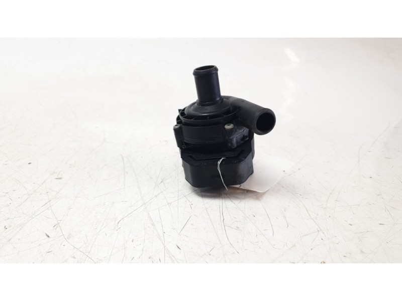 Recambio de bomba agua para mercedes-benz clase a (bm 177) a 200 (177.087) referencia OEM IAM A2118350364 0392023000 