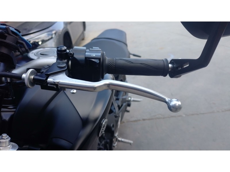 Recambio de maneta exterior delantera izquierda para yamaha mt mt-09 (rn83) referencia OEM IAM   