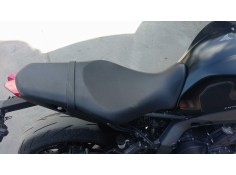 Recambio de asiento para yamaha mt mt-09 (rn83) referencia OEM IAM   