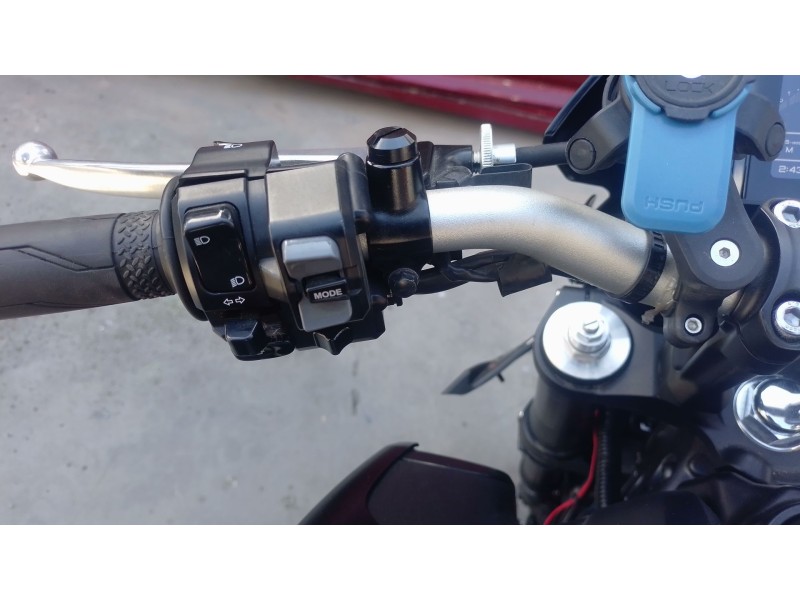 Recambio de piña luces izquierda para yamaha mt mt-09 (rn83) referencia OEM IAM   