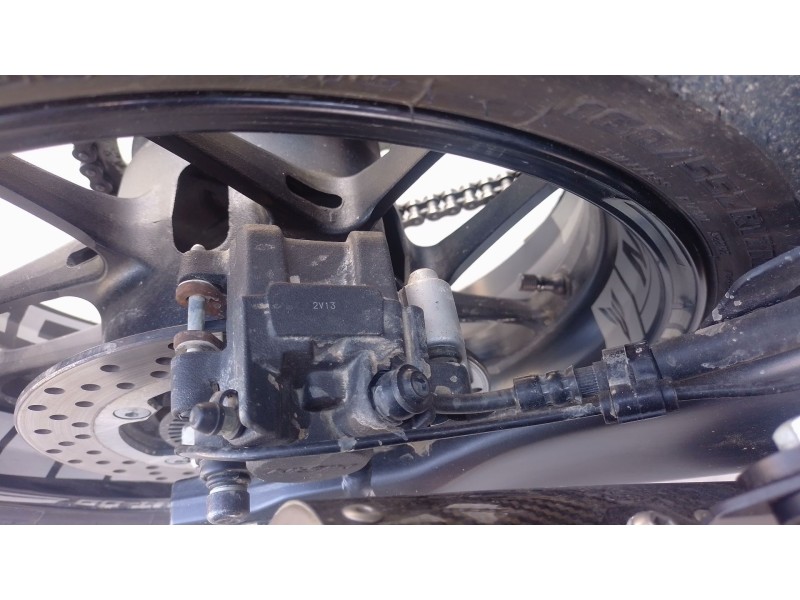 Recambio de pinza de freno trasera derecha para yamaha mt mt-09 (rn83) referencia OEM IAM   