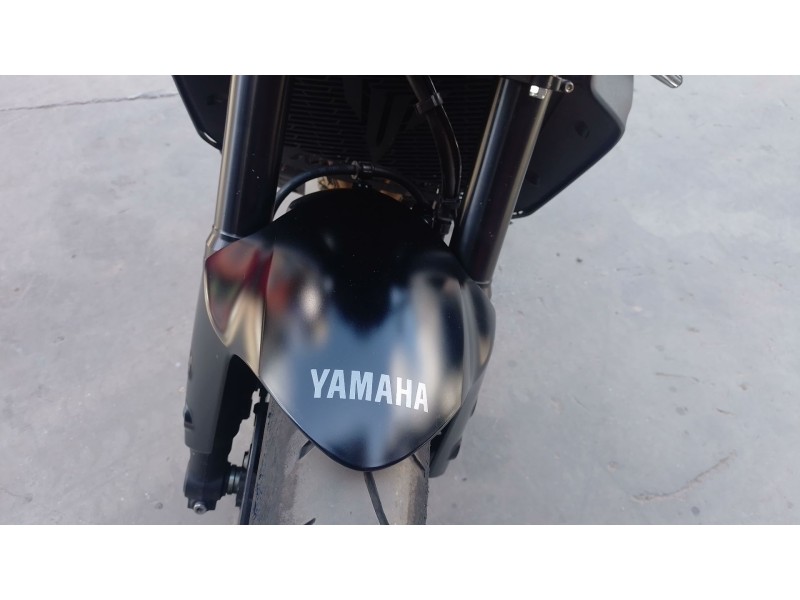 Recambio de guardabarros para yamaha mt mt-09 (rn83) referencia OEM IAM   