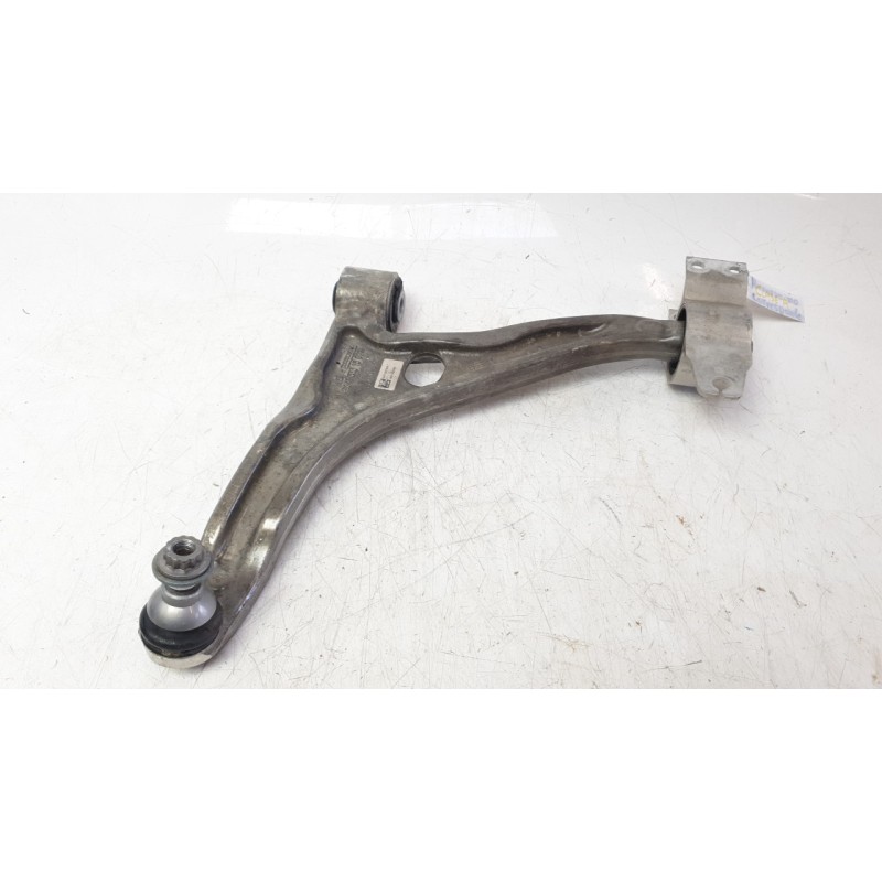 Recambio de brazo suspension delantero izquierdo para mercedes-benz clase a (bm 177) a 200 (177.087) referencia OEM IAM 24733315