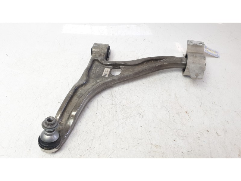 Recambio de brazo suspension delantero izquierdo para mercedes-benz clase a (bm 177) a 200 (177.087) referencia OEM IAM 24733315