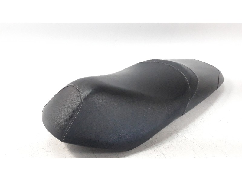 Recambio de asiento para sym jet 14 125 referencia OEM IAM 77200X8A000RH  