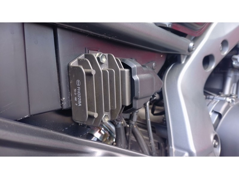 Recambio de regulador de corriente para yamaha mt mt-09 (rn83) referencia OEM IAM   