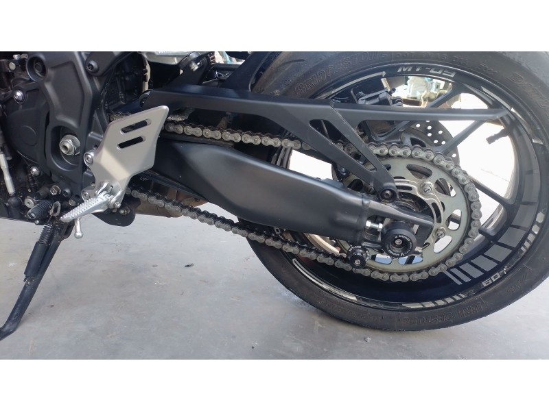 Recambio de basculante para yamaha mt mt-09 (rn83) referencia OEM IAM   