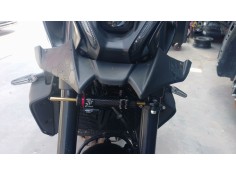 Recambio de molduras delanteras para yamaha mt mt-09 (rn83) referencia OEM IAM    2