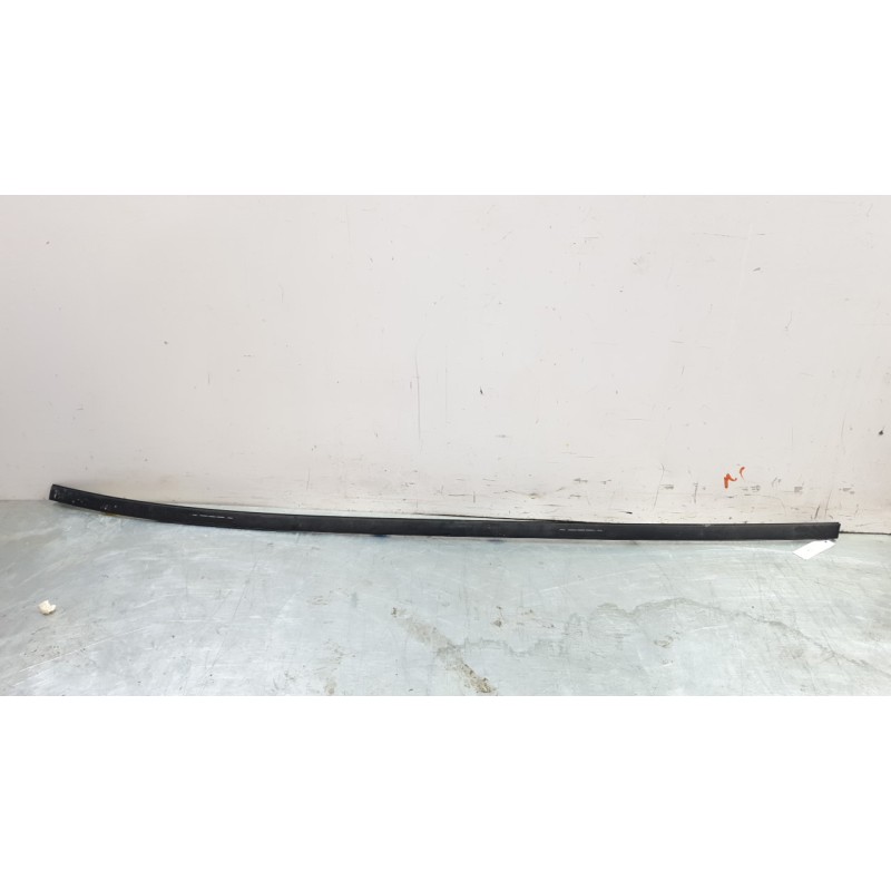 Recambio de barras techo para mercedes-benz clase a (bm 177) a 200 (177.087) referencia OEM IAM A1776903132333400  
