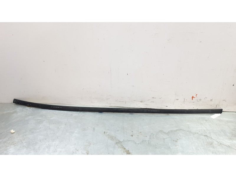 Recambio de barras techo para mercedes-benz clase a (bm 177) a 200 (177.087) referencia OEM IAM A1776903132333400  