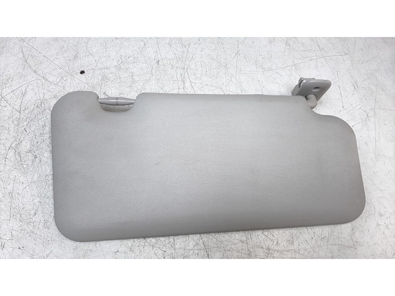 Recambio de parasol izquierdo para mazda cx-3 2.0 cat referencia OEM IAM DB5J69320A75  