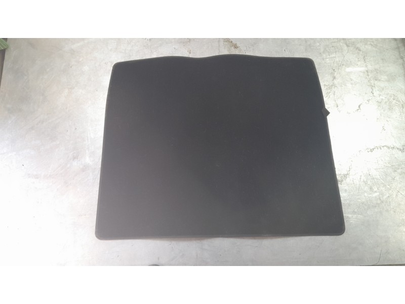 Recambio de alfombra maletero para mercedes-benz eqb (x243) eqb 250+ (243.602) referencia OEM IAM A2436801800  