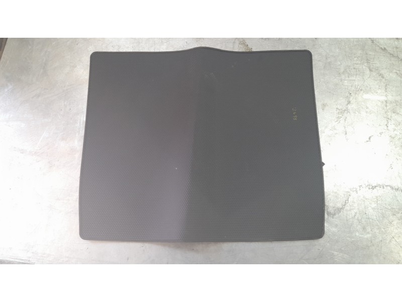 Recambio de alfombra maletero para mercedes-benz eqb (x243) eqb 250+ (243.602) referencia OEM IAM A2436801800  