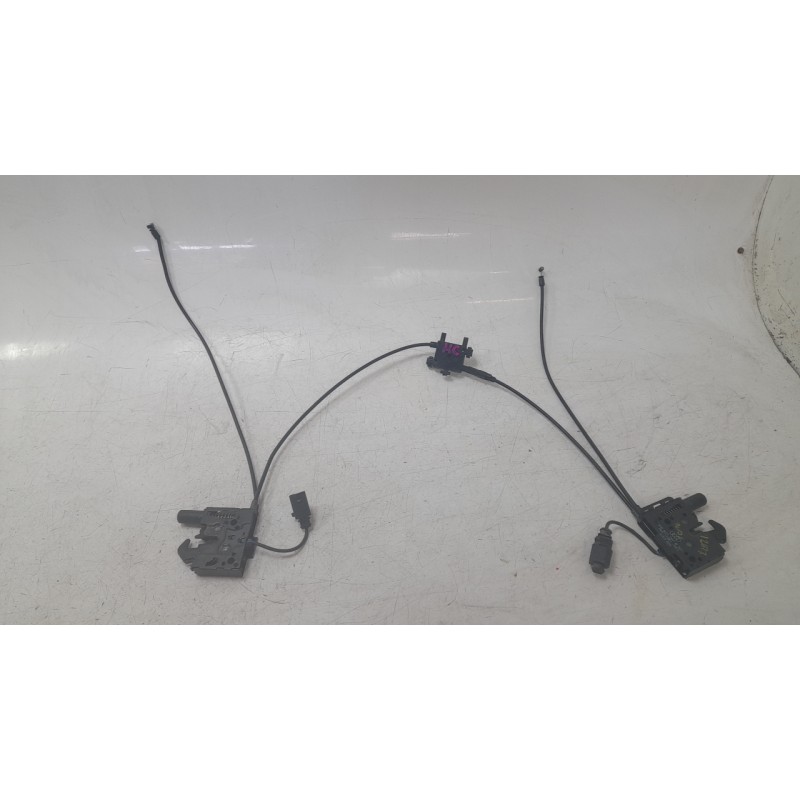 Recambio de cerradura capo para audi a4 b9 (8w2, 8wc) 40 tfsi mild hybrid referencia OEM IAM 8W0823509E  EZCAU087