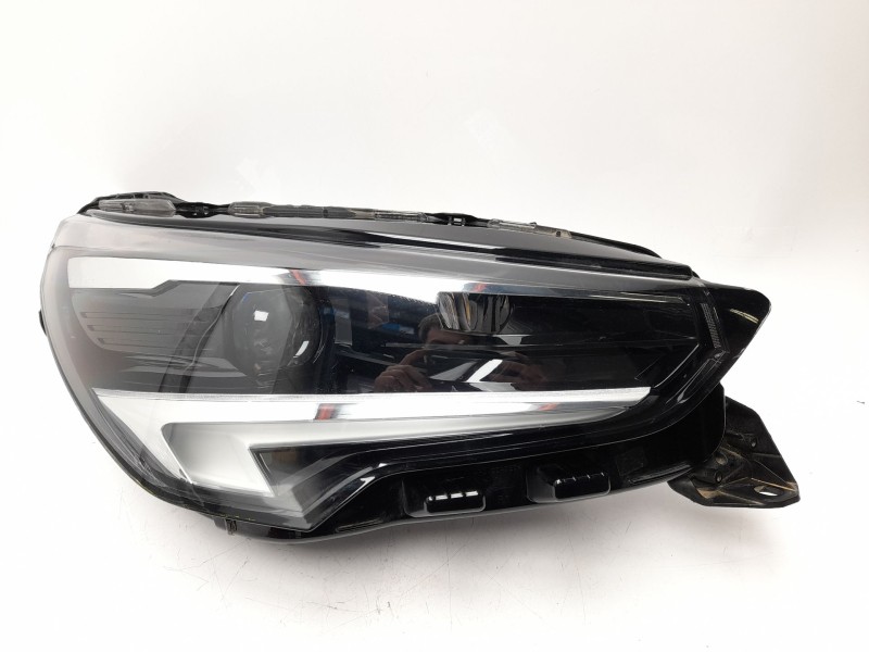 Recambio de faro derecho para opel corsa f (p2jo) corsa-e (68) referencia OEM IAM 39162659  