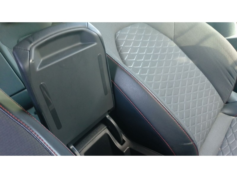 Recambio de apoyabrazos central para seat leon (kl1, klg) 1.0 tsi referencia OEM IAM   