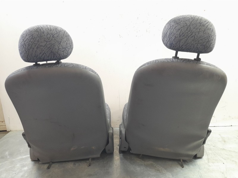 Recambio de juego asientos completo para renault clio i (b/c57_, 5/357_) 1.2 (5/357y, 5/357k) referencia OEM IAM   