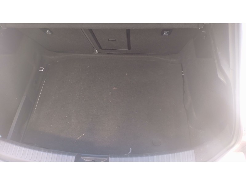 Recambio de alfombra maletero para seat leon (kl1, klg) 1.0 tsi referencia OEM IAM   