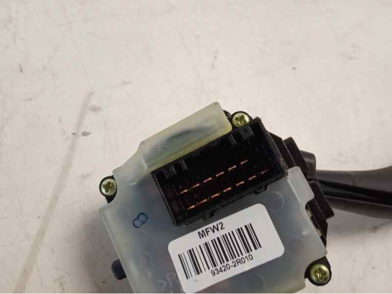 Recambio de mando limpia para hyundai i30 classic referencia OEM IAM 934202R010  