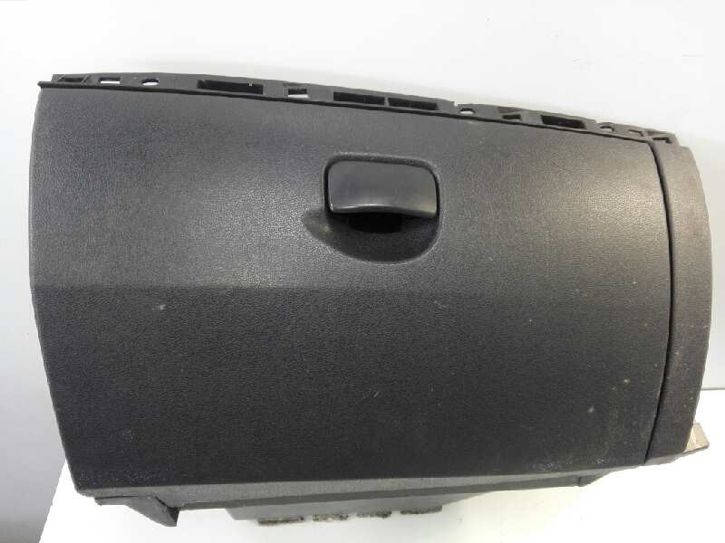 Recambio de guantera para renault clio iii emotion referencia OEM IAM 8200407712  