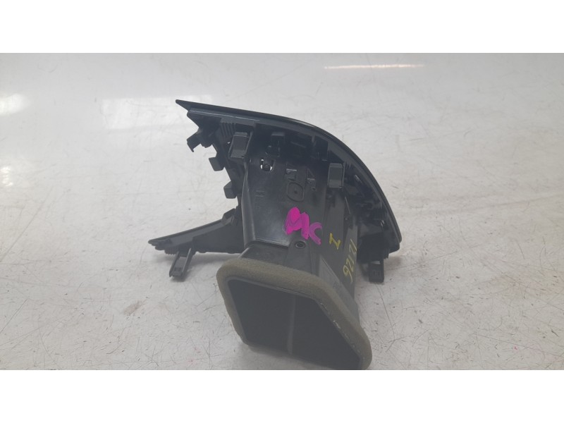 Recambio de rejilla aireadora para seat leon (5f1) 1.6 tdi referencia OEM IAM 5F1820901  