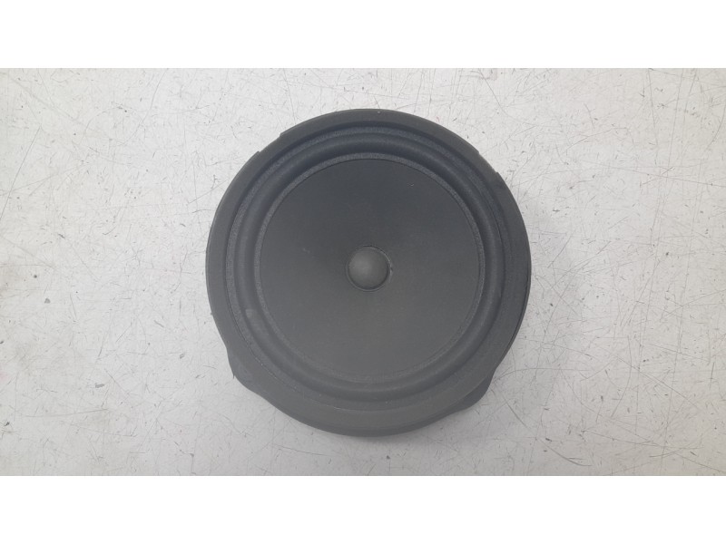 Recambio de subwoofer para seat leon (5f1) 1.6 tdi referencia OEM IAM 5F0035415  