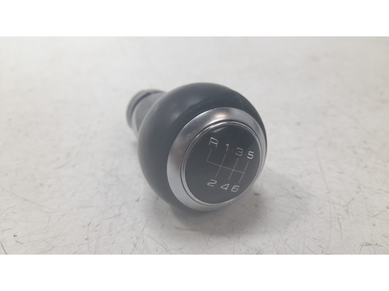 Recambio de pomo palanca cambio para audi a4 b9 avant (8w5, 8wd) 2.0 tdi referencia OEM IAM 8W0863278A1KT  