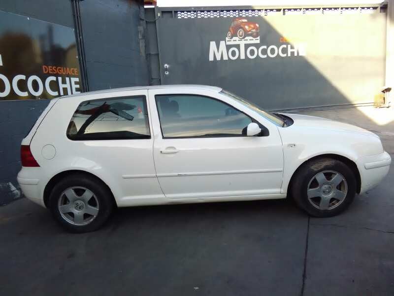 volkswagen golf iv berlina (1j1) del año 2000