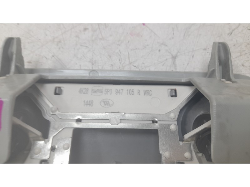 Recambio de luz interior para seat leon (5f1) 1.6 tdi referencia OEM IAM 5F0947105R  